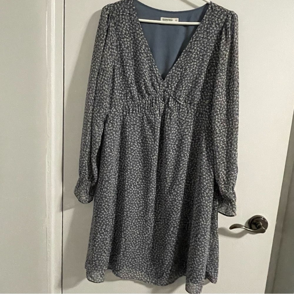 Reitmans Pale Blue Floral Long Sleeve Dress M